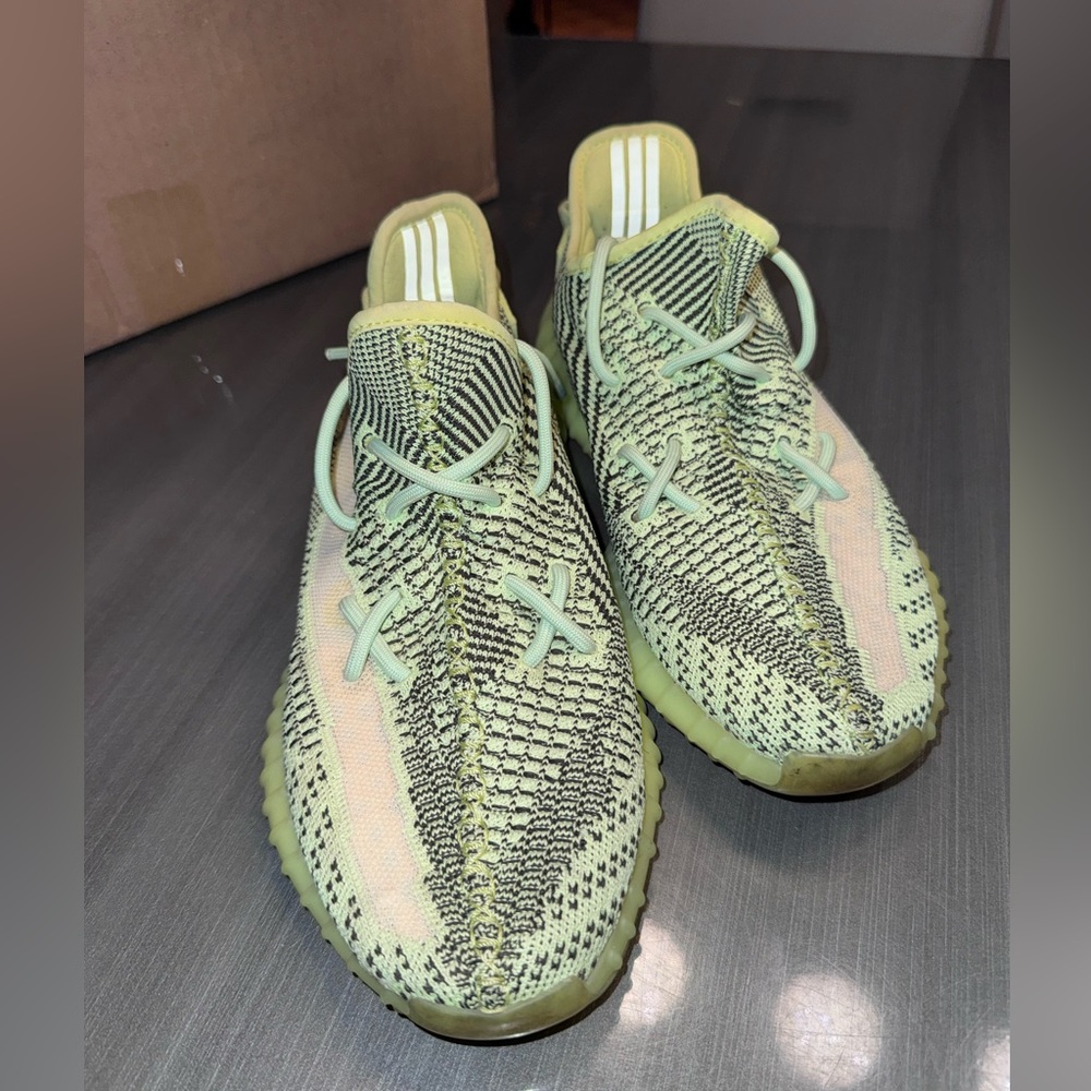 adidas Yeezy Boost 350 V2 YeezReel